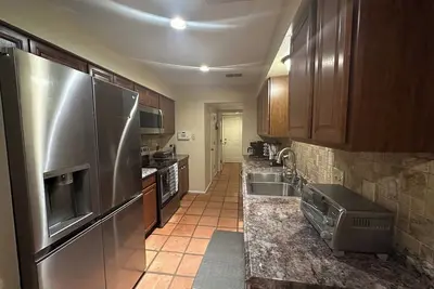 Image de Spacious 4-bedroom house in tranquil Odessa with Ac
