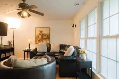 Image de Perfect Family Retreat: Cozy 3br Near Everything