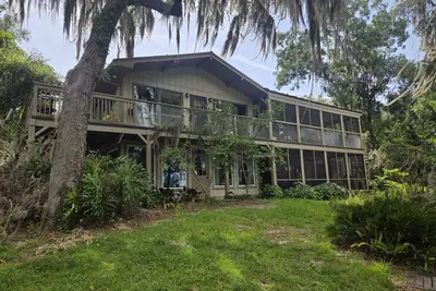 Image de Come visit the real Florida at Red Water Retreat! Private Spring fed Lake.