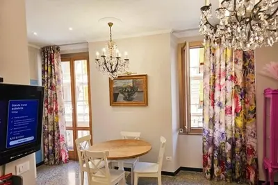Image de Luxury 2-bedroom apartment in fabulous Genova - Pegli with Ac-walk to the beach!