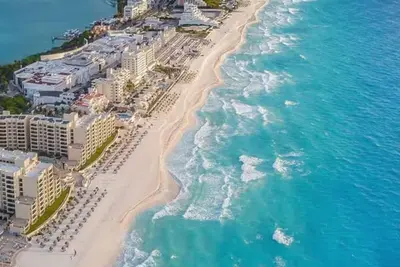Image de Beach just a 5-minute walk away Swimming pool 24/7 security Great location