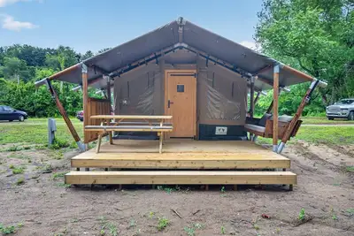 Image de New River Safari Tent Getaway