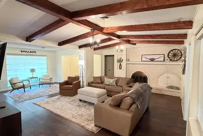 Image de Spacious 4br Home-Extended Stays Welcome!