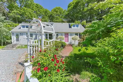 Image de Adorable 4-bedroom house with Ac in delightful Dennis