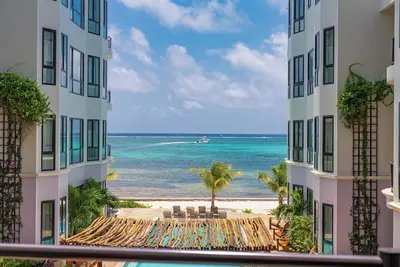 Image de Diamante Beachfront Suites- Ocean View Premium Es4-Pool/heart of Town