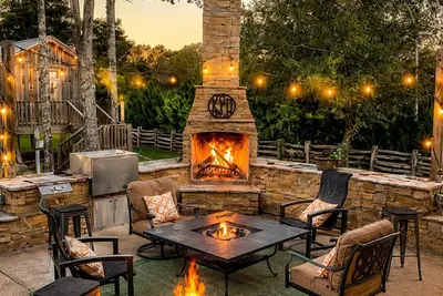 Image de Top 1% Family Stay • Resort Gardens • Fire Lounge