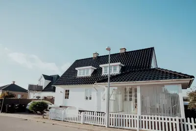 Image de Family-friendly holiday home near the sea