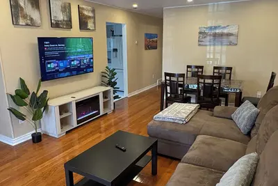 Image de Tamuna’s Home 805 Stone Church Rd E, Hamilton (Mountain)