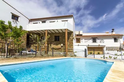 Image de Gorgeous home in Laroya with house a panoramic view