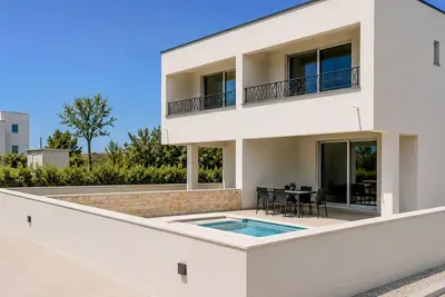 Image de Amazing home in Privlaka