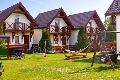 Image de Maisons de vacances à deux étages avec terrasses