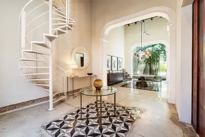 Image de Modern design home in Santa Lucia