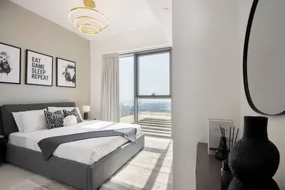 Image de Luxury Waterfront 2br with Resort Amenities