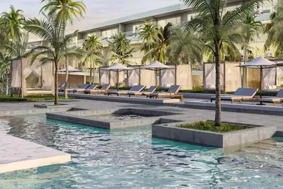 Image de All-Inclusive Getaway: Spacious Room w/ Private Pool & Garden in Beachfront