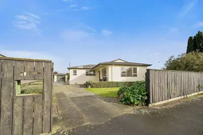 Image de Sundown on Cologne - Martinborough Holiday Home