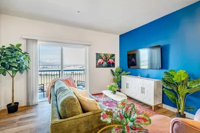 Image de Tropical Themed 2bd 2ba w/bunk beds