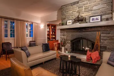 Image de Premier King Suite with Fireplace & Kitchen