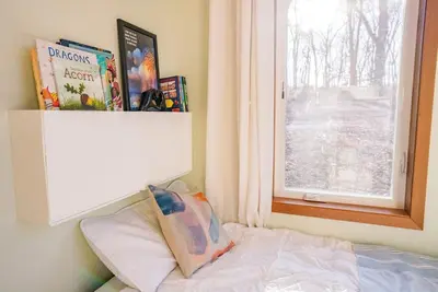 Image de Modern Cabin w/ Hot Tub + Fire Pit + Private Trails