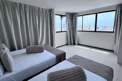 Image de Free Breakfast Stay | 6. 2 mi to Senador Nilo Coelho Airport | 2 Units