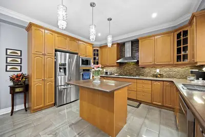 Image de Bright & Cozy Detached Home ~ Sleeps 8 ~ 3. 5 Baths