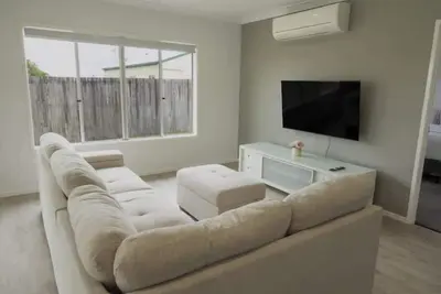Image de Peaceful Plainland Living Spacious 4-Bedroom Retreat