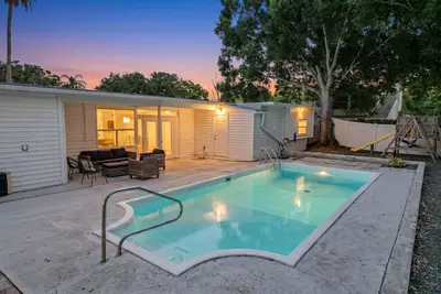 Image de Seminole 4br/2ba with private pool, game room