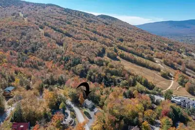 Image de On Loon Private Retreat - Spacious and quiet 5-bedroom off Loon's Brookway Trail