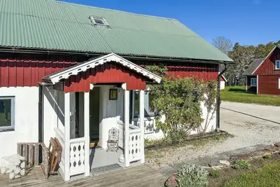 Image de Awesome home in Lärbro with house sea view