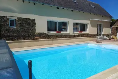 Image de Charmant gîte rénové avec piscine, entre Dinan et Saint Malo