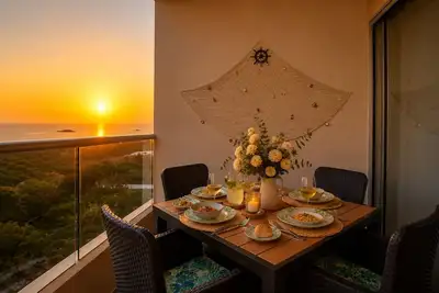 Image de Appartement avec vue sur la mer à proximité de l'aéroport