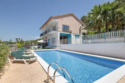 Image de Superbe villa avec piscine privée, Wi-Fi et climatisation