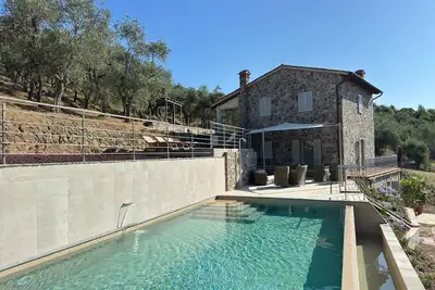 Image de Villa « La Grecale - Lucca » avec piscine privée, Wi-Fi et climatisation