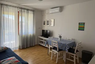 Image de Appartement « Josip avec vue sur la mer » avec Wi-Fi et climatisation