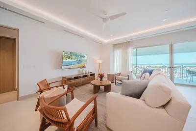 Image de Experience expansive luxury at our Gran Costa Villas!