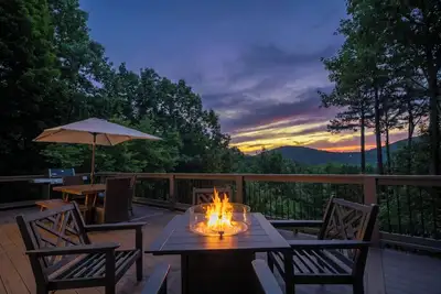 Image de Chalet Lumiere - Big Canoe, Ga