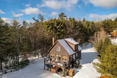 Image de Moose Lodge | Hot Tub, Fireplace, Pet Friendly