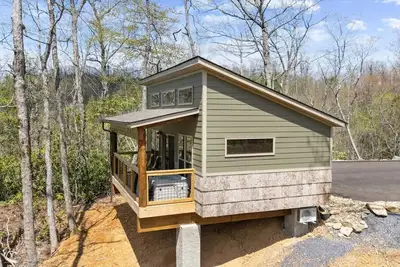 Image de Gatlinburg 24 min | HotTub +King Bed #7