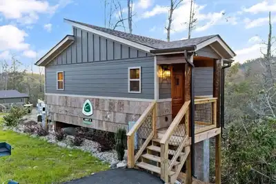 Image de Gatlinburg 24 min | HotTub +King Bed #8