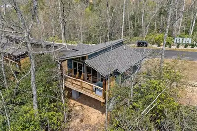 Image de Gatlinburg 24 min HotTub +King Bed #4