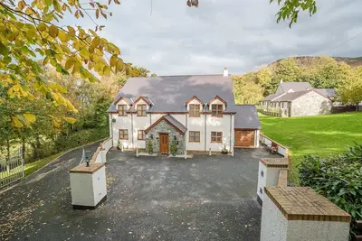 Image de Large Self Catering Holiday Home near Conwy | Sycamorwydden