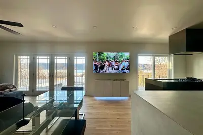 Image de 4br Hudson River Views, First Train Stop Nyc