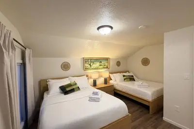 Image de Eko Stays | Downtown Mke Group Retreat Near Fiserv