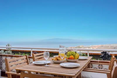 Image de Luxueux appartement de 2 chambres avec vue sur l'océan à Costa Adeje