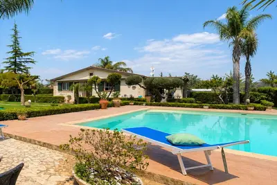 Image de Villa à Chiaramonte Gulfi avec 3 chambres à coucher, 6 couchages
