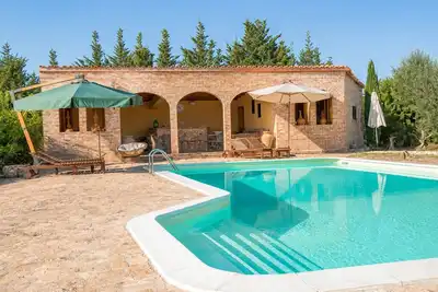 Image de Villa à Chiaramonte Gulfi avec 4 chambres à coucher, 13 couchages