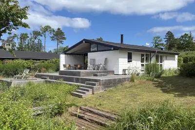Image de 2 bedroom lovely home in Allingåbro