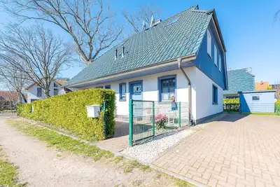 Image de Welcome to Bullerbü! This space can accommodate up to 6 people.
