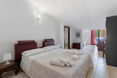 Image de Villa Ristòries Chambre 7 avec Terrasse, Wi-Fi et Climatisation