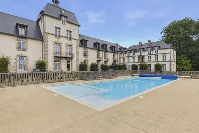 Image de Appartement dans un château avec piscine - 4 pers