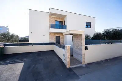 Image de Perfect 4-bedroom house with Pool in lovely Vodice